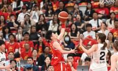 世俱杯:“双塔”闪光 中国女篮热身赛击败日本队